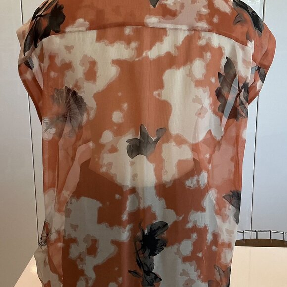 Equipment Femme, Sheer Silk Blouse, Floral Pattern, Size Medium - Picture 3 of 5
